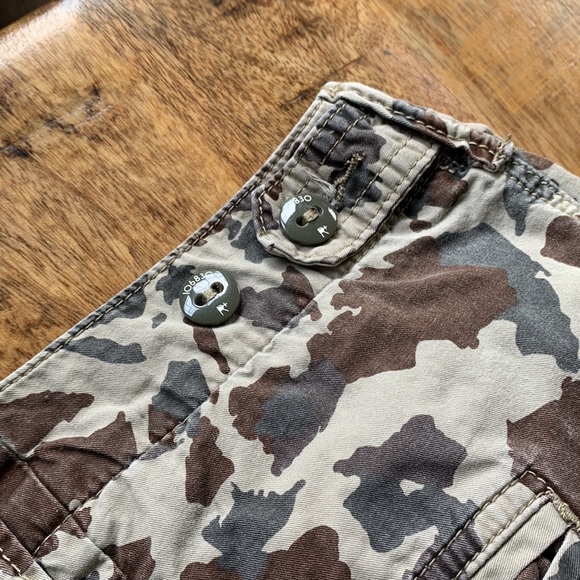 Rocawear Classic Fit Camouflage Cargo Pants (W42) - Picture 10 of 12